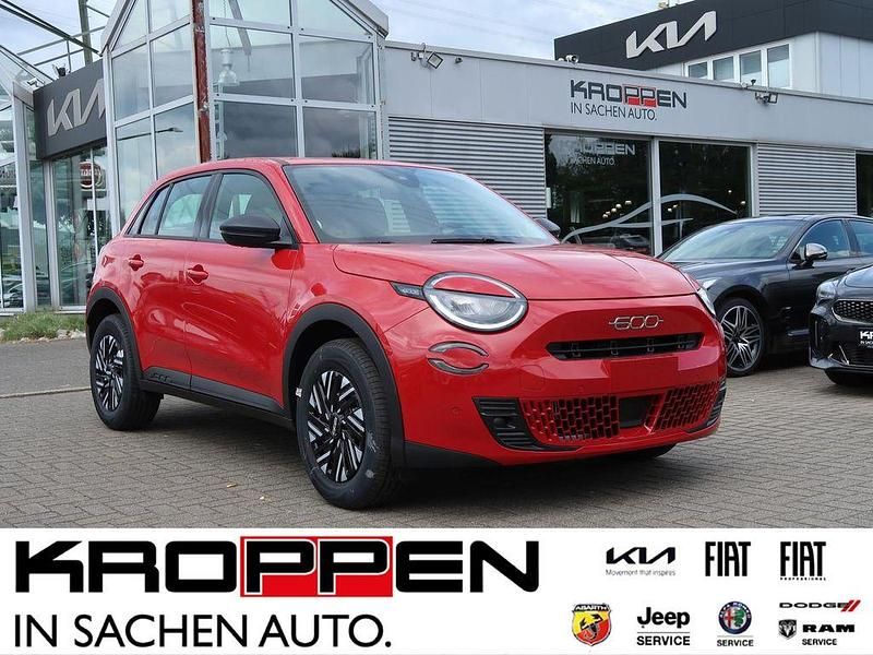 Rot Neu 2025 Fiat 600 SUV | 28.870 € (Etwas zu teuer) - Bild 1/4