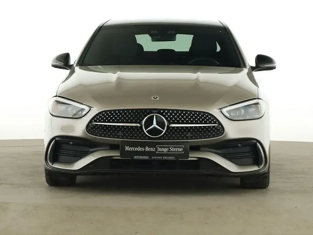 Gebraucht Mercedes C200 AMG 204 PS (150 kW) 2024 Silber Limousine