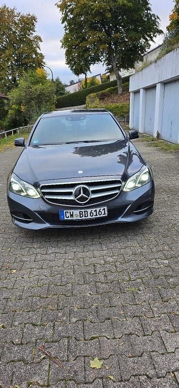 Gebraucht Mercedes E350 Avantgarde 258 PS (189 kW) 2015 Grau Limousine