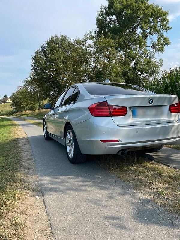 Gebraucht BMW 328 245 PS (180 kW) 2012 Silber Limousine