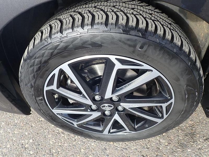 Gebraucht Toyota Yaris Team 116 PS (85 kW) 2022 Grau Limousine