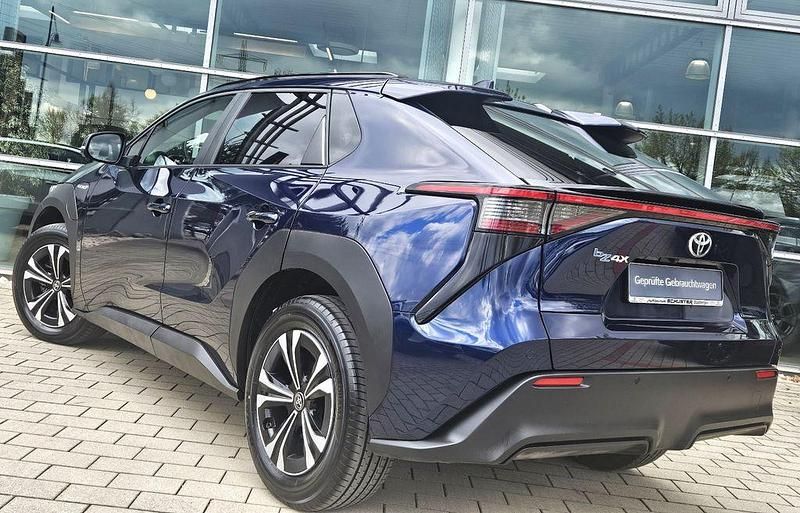 Gebraucht Toyota bZ4X Comfort 150 kW (204 PS) 2023 Blau SUV