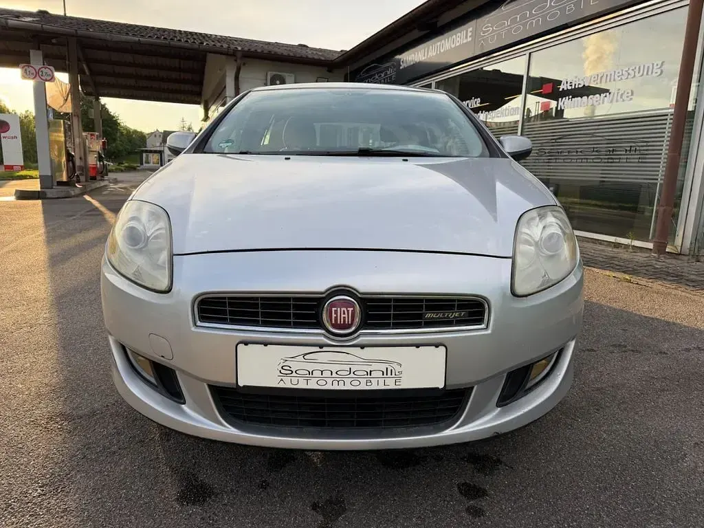 Gebraucht Fiat Bravo Dynamic 120 PS (88 kW) 2007 Silber Kleinwagen