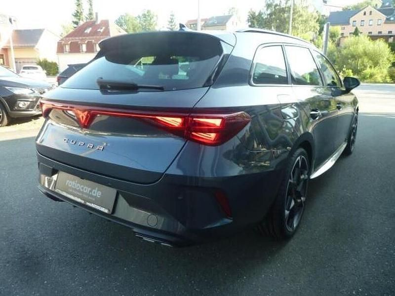 Gebraucht Cupra Leon 150 PS (110 kW) 2024 Grau Limousine