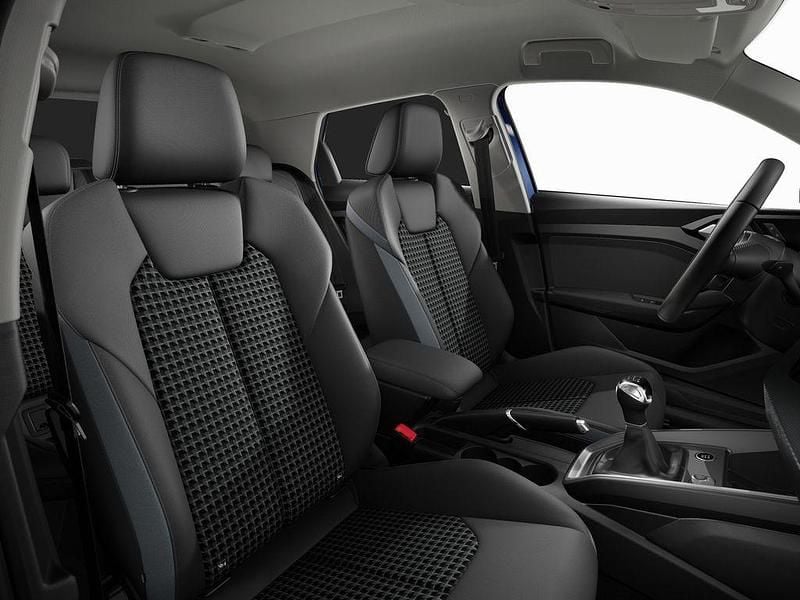 Gebraucht Audi A1 Basis 95 PS (69 kW) 2025 Navarrablau metallic SUV