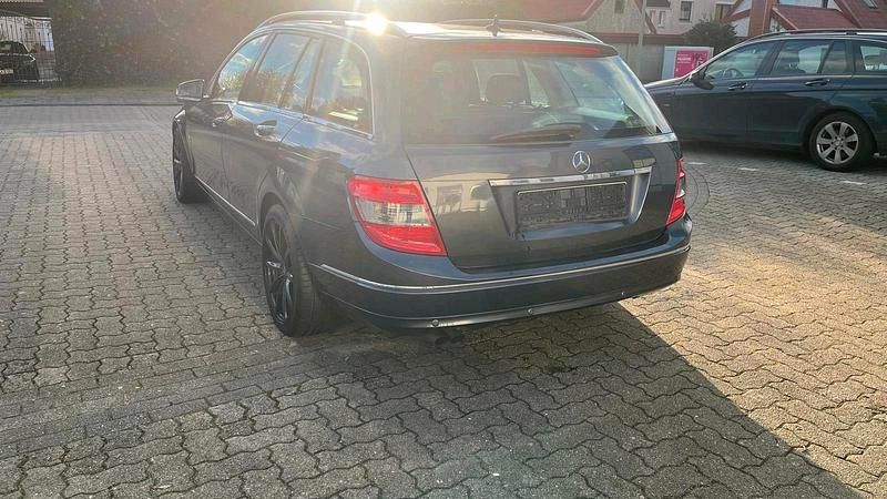 Gebraucht Mercedes C200 Avantgarde 136 PS (100 kW) 2008 Grau Kombi