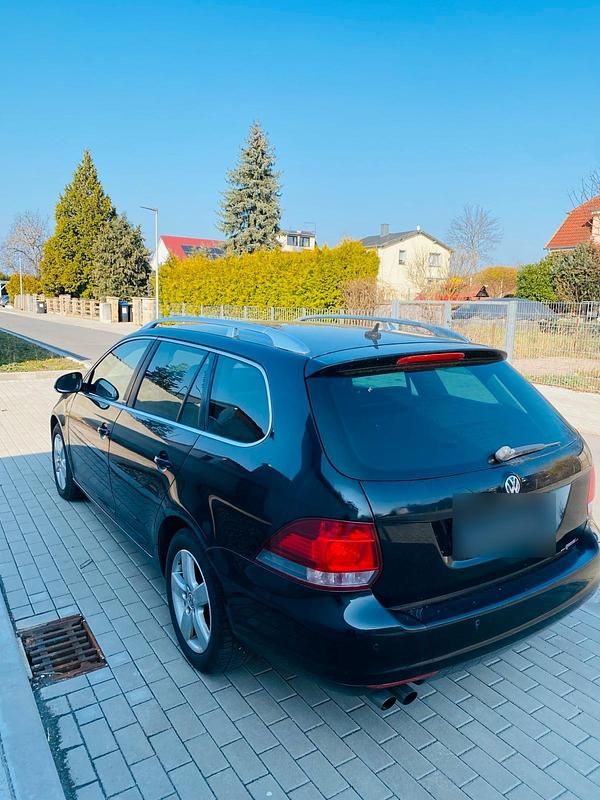 Gebraucht VW Golf VII 140 PS (102 kW) 2012 Schwarz Kombi