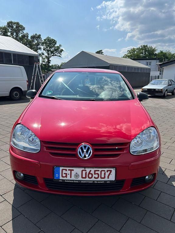 Gebraucht VW Golf V Trendline 102 PS (75 kW) 2007 Tornadorot Limousine