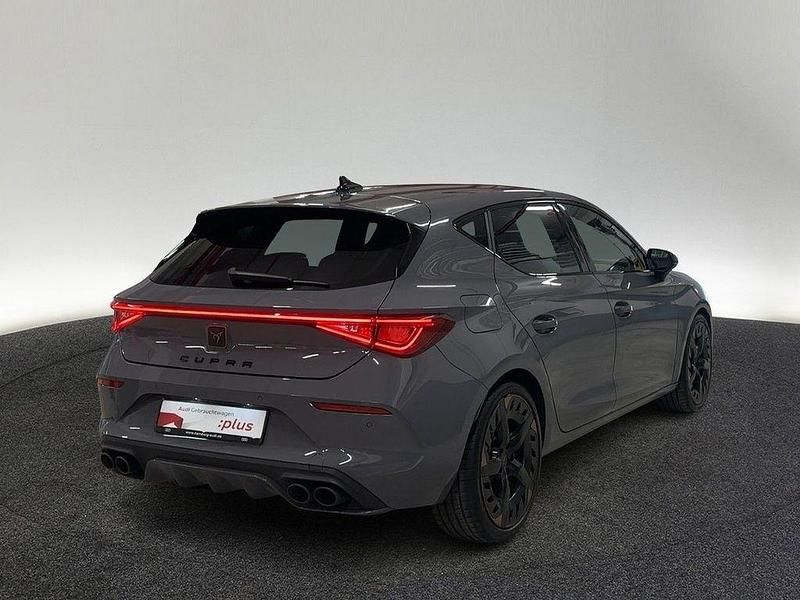 Gebraucht Cupra Leon VZ 300 PS (220 kW) 2024 Grau Limousine