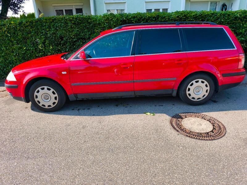 Rot Gebraucht 2003 VW Passat Kombi | 999 € (Superpreis) - Bild 1/4