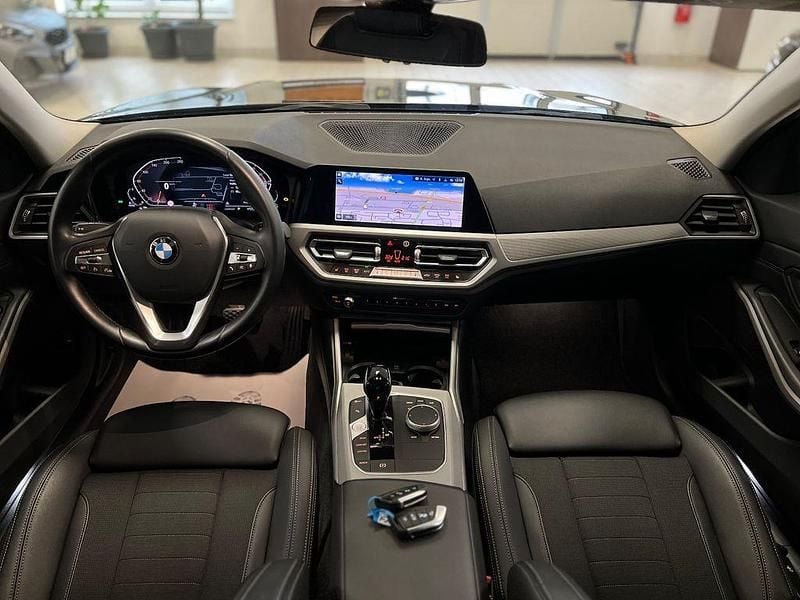 Gebraucht BMW 318 Advantage 150 PS (110 kW) 2022 Schwarz Limousine