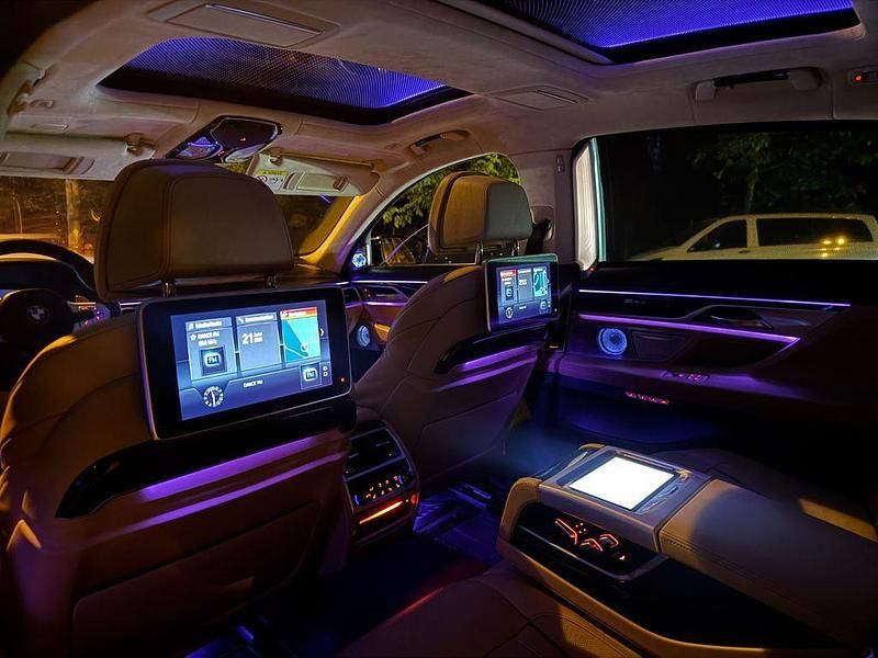 Schwarz Gebraucht 2018 BMW 740 M Sport Limousine | 34.900 € (Teuer) - Bild 1/4