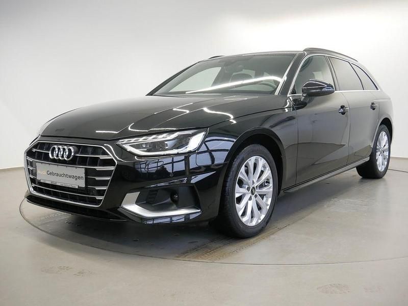 Gebraucht Audi A4 Advanced 170 PS (125 kW) 2022 Mythosschwarz metallic Kombi