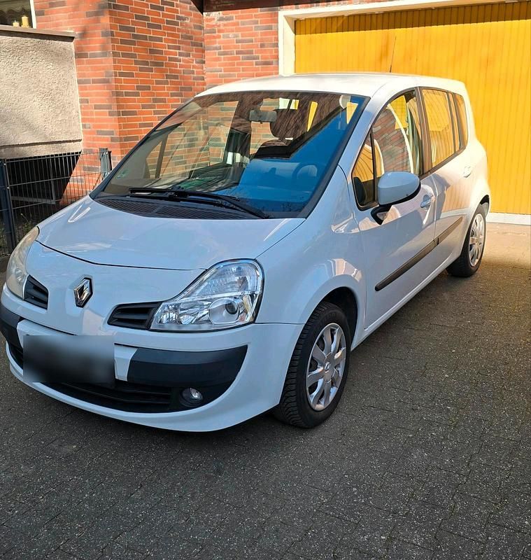 Second-hand Renault Modus 87 CP (63 kW) 2011 Alb Monovolum