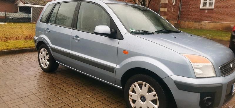 Gebraucht Ford Fusion 100 PS (73 kW) 2007 Blau Kleinwagen