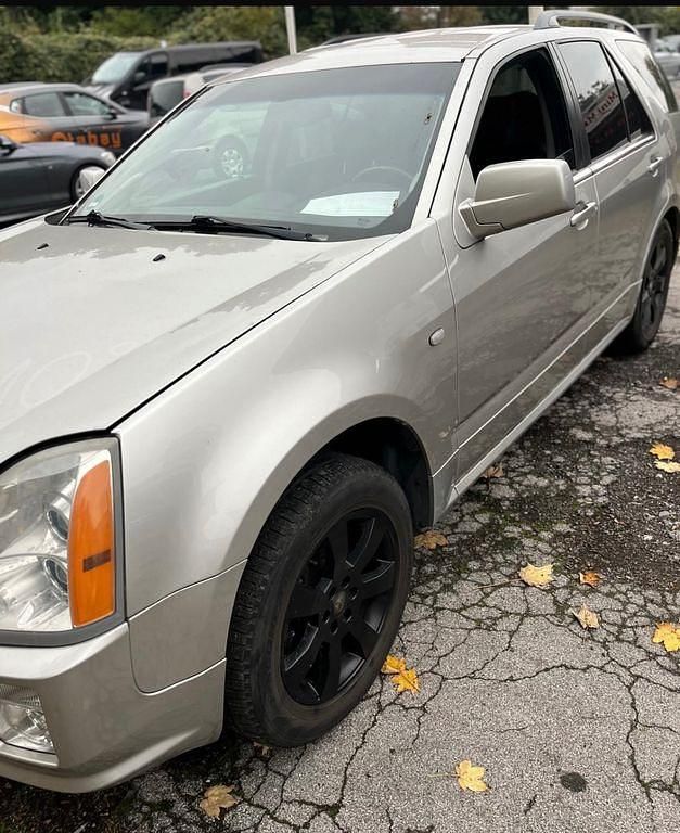 Gebraucht Cadillac SRX 325 PS (239 kW) 2010 Silber SUV