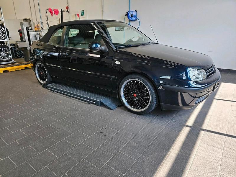 Gebraucht VW Golf Cabriolet 90 PS (66 kW) 1999 Blau Cabrio