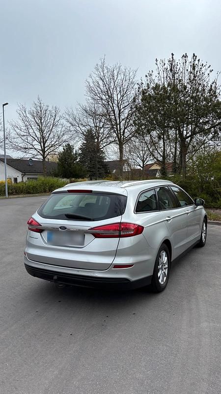 Gebraucht Ford Mondeo 150 PS (110 kW) 2019 Silber Kombi