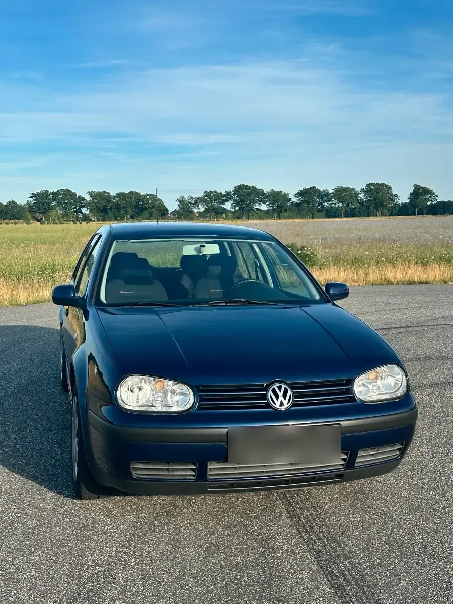 Gebraucht VW Golf IV 75 PS (55 kW) 2000 Blau Kleinwagen