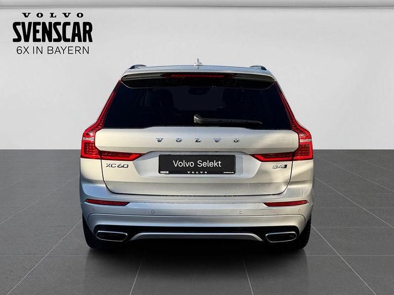Gebraucht Volvo XC60 R-Design 197 PS (144 kW) 2020 Silber SUV
