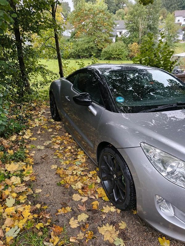 Grau Gebraucht 2010 Peugeot RCZ Coupé | 9.555 € (Fairer Preis) - Bild 1/4