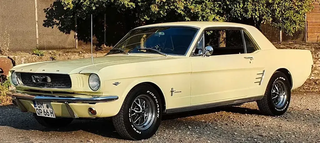 Gebraucht Ford V8 250 PS (183 kW) 1966 Gelb Coupé