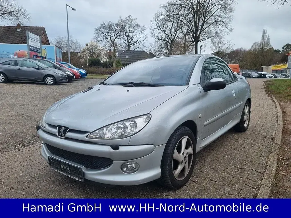 Gebraucht Peugeot 206 CC Platinum 109 PS (80 kW) 2006 Silber Cabrio