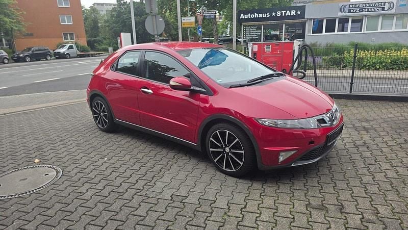 Gebraucht Honda Civic 140 PS (102 kW) 2009 Rot Limousine
