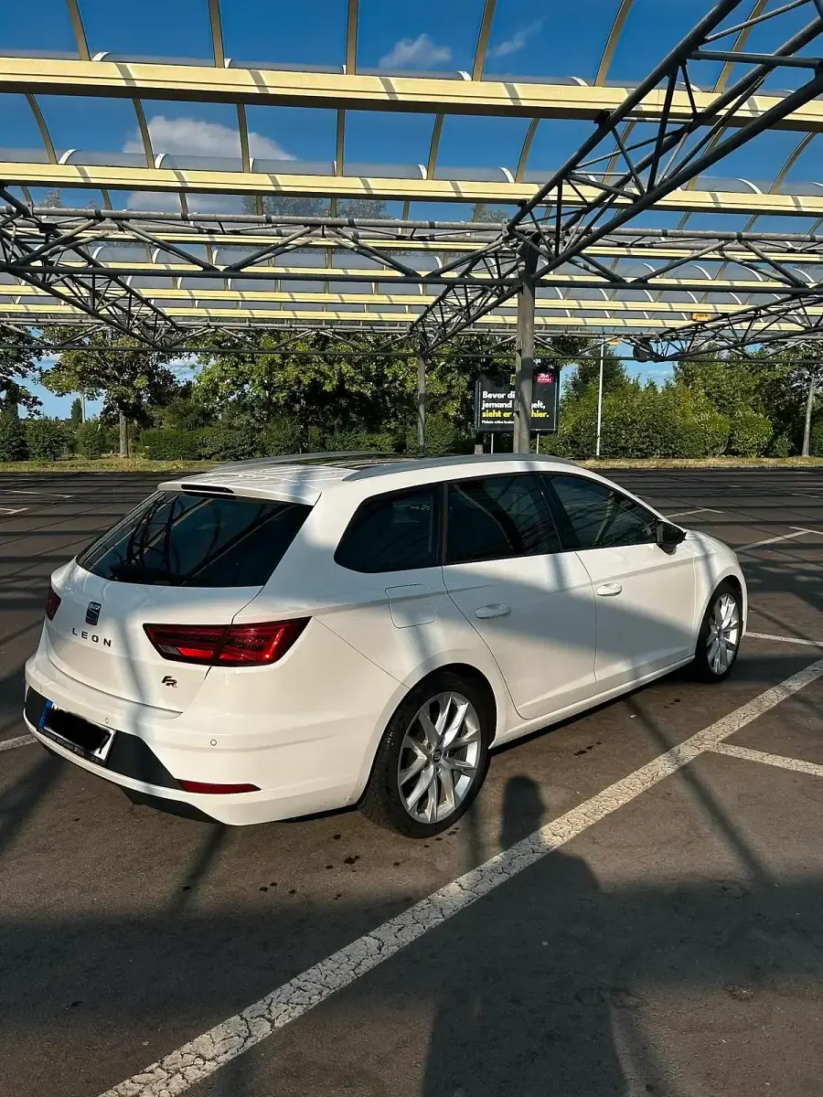 Gebraucht Seat Leon ST FR 179 PS (131 kW) 2017 Weiß Kombi
