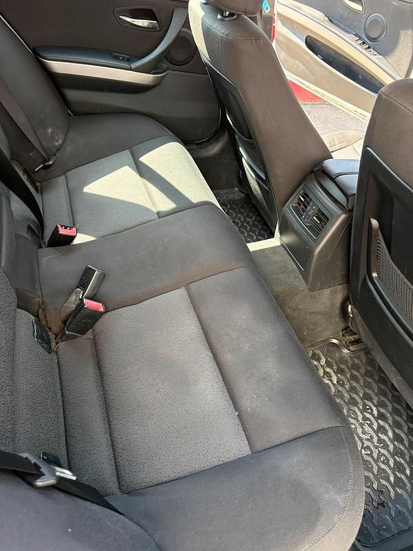 Gebraucht BMW 330 231 PS (169 kW) 2006 Silber Kombi