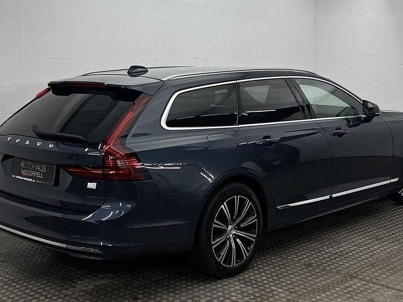 Gebraucht Volvo 360 235 PS (172 kW) 2022 Blau