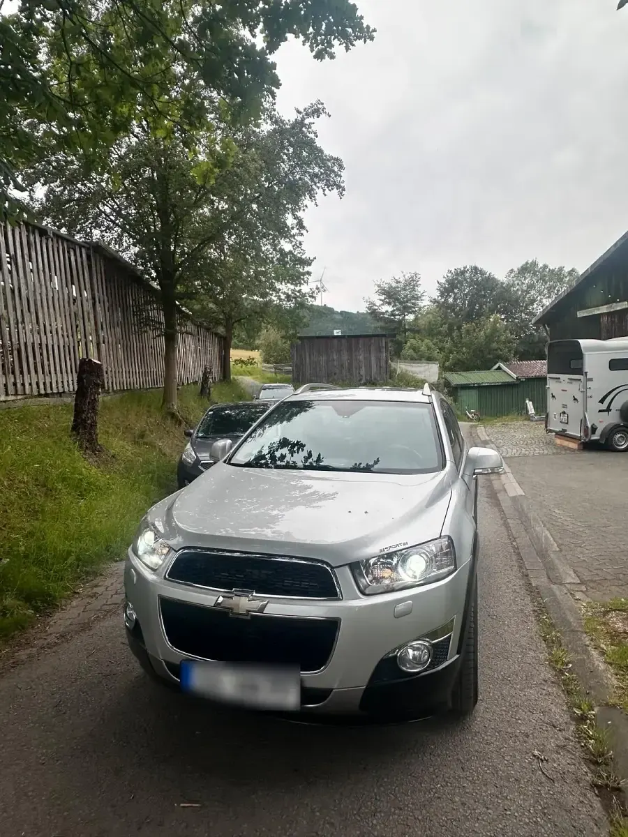 Gebraucht Chevrolet Captiva 184 PS (135 kW) 2012 Silber SUV