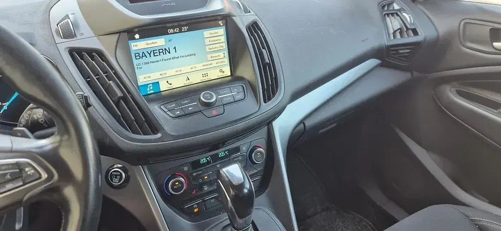Gebraucht Ford Kuga Cool & Connect 179 PS (131 kW) 2017 Silber SUV