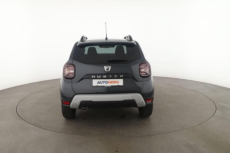 Gebraucht Dacia Duster Prestige 150 PS (110 kW) 2021 Grau SUV