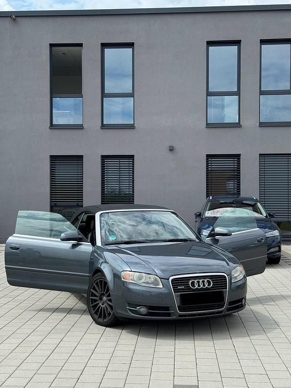 Grau Gebraucht 2006 Audi A4 Cabriolet Cabrio | 3.900 € (Guter Preis) - Bild 1/4