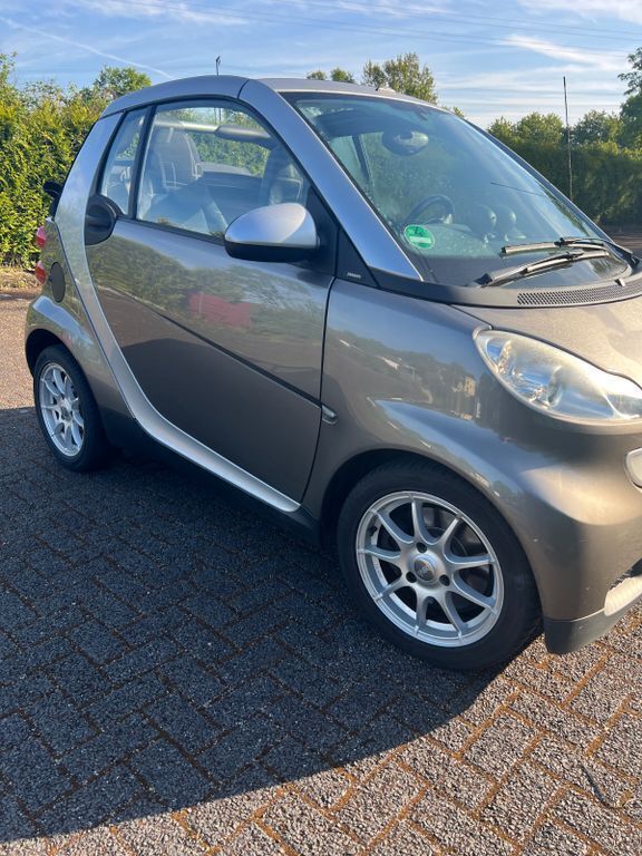 Braun Gebraucht 2010 Smart ForTwo Cabrio Passion Cabrio | 3.900 € (Fairer Preis) - Bild 1/4