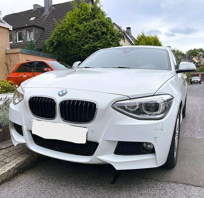 Weiß Gebraucht 2013 BMW 120 M Sport Kleinwagen | 13.950 € (Fairer Preis) - Bild 1/4