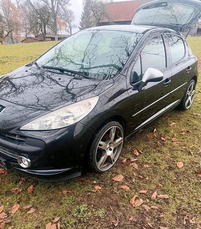 Gebraucht Peugeot 207 150 PS (110 kW) 2009 Schwarz Limousine