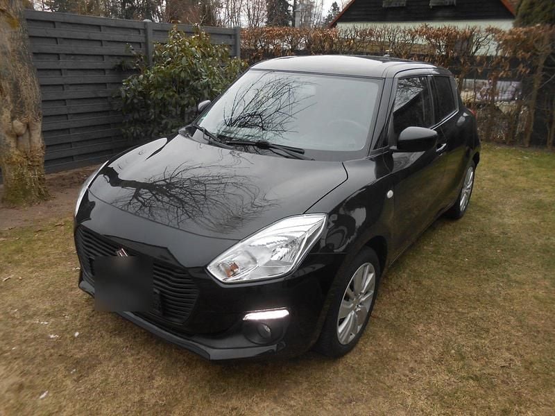 Gebraucht Suzuki Swift Comfort 111 PS (81 kW) 2019 Schwarz Kleinwagen