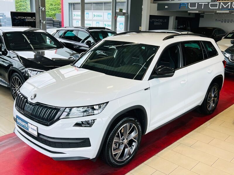 Weiß Gebraucht 2021 Skoda Kodiaq SportLine SUV | 36.999 € (Teuer) - Bild 1/4