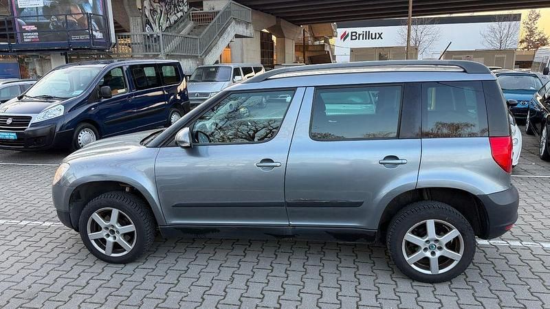Gebraucht Skoda Yeti Plus Edition 105 PS (77 kW) 2011 Grau SUV