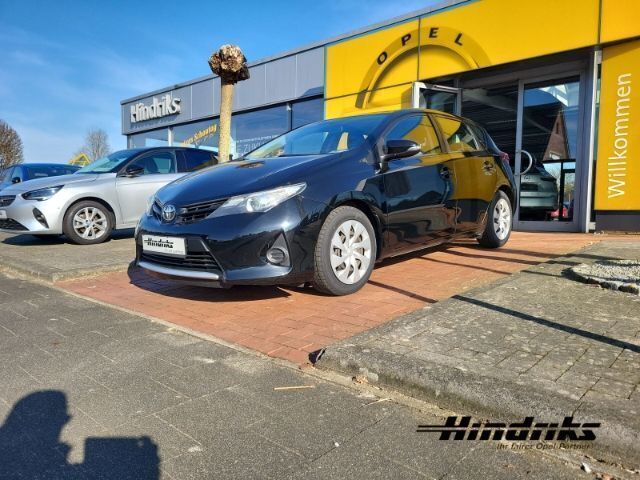 Schwarz Gebraucht 2013 Toyota Auris Cool Limousine | 8.950 € (Etwas zu teuer) - Bild 1/4