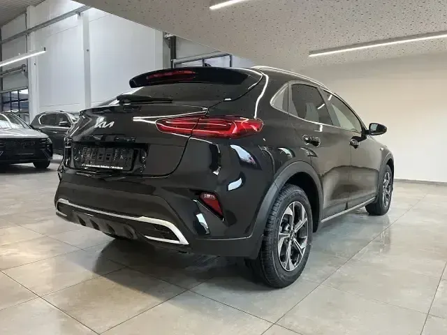 Nouă Kia XCeed Vision 150 CP (110 kW) 2026 Negru SUV