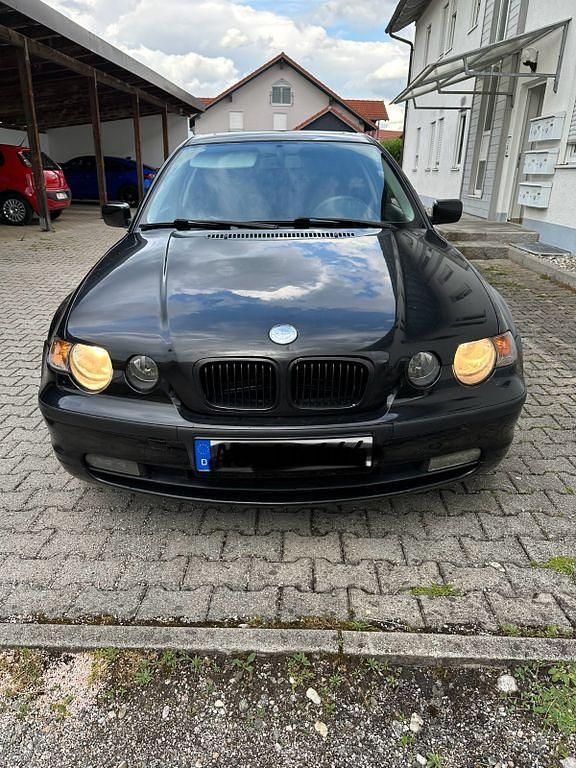 Schwarz Gebraucht 2004 BMW 316 Compact Kleinwagen | 500 € (Superpreis) - Bild 1/4