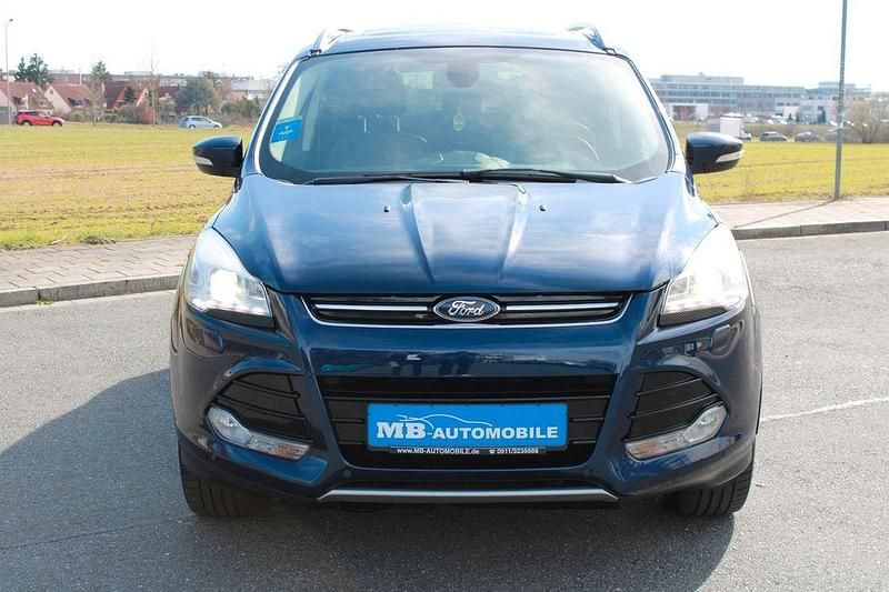 Gebraucht Ford Kuga Titanium 163 PS (119 kW) 2013 Blau SUV