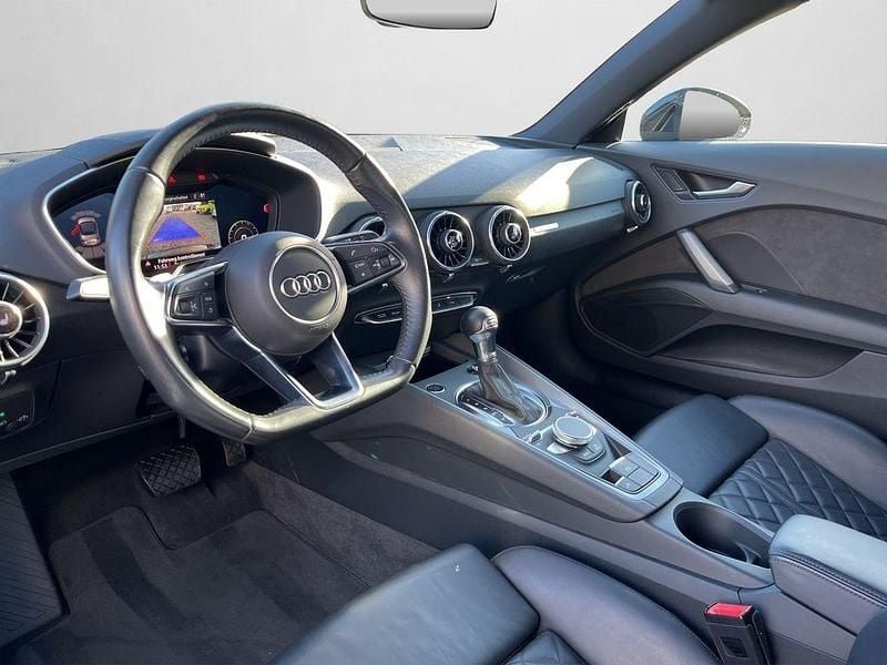 Gebraucht Audi TT Roadster Ambiente 245 PS (180 kW) 2021 Mythosschwarz metallic (metallic) Cabrio