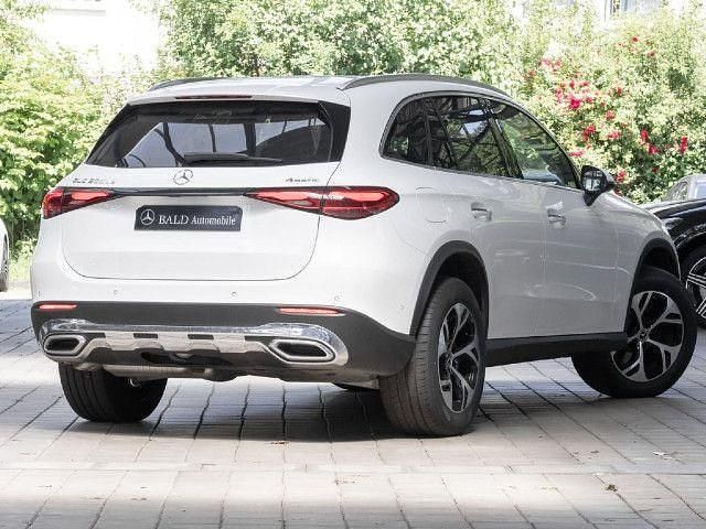 Gebraucht Mercedes GLC300e 333 PS (244 kW) 2024 SUV