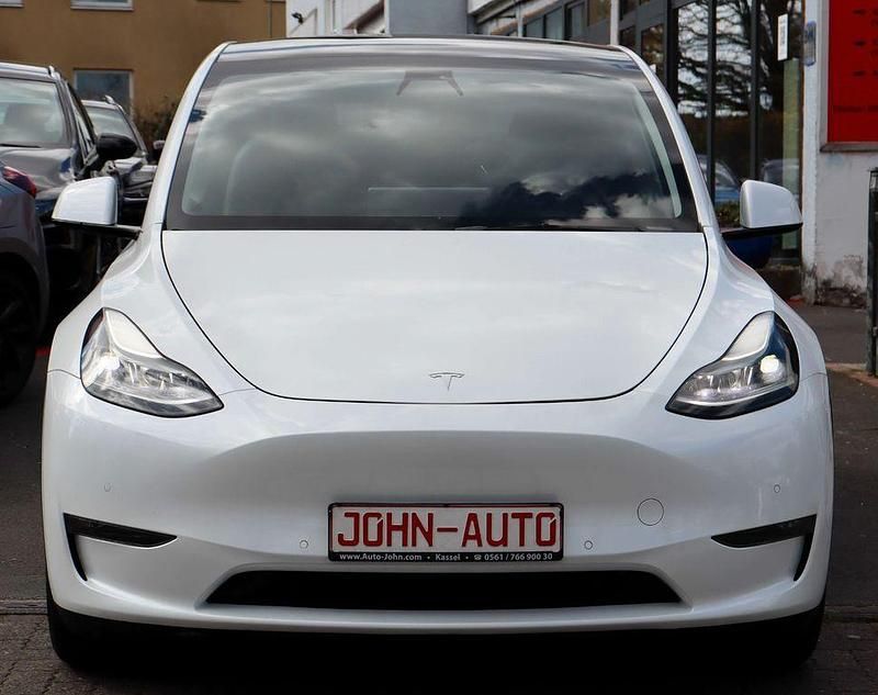 Gebraucht Tesla Model Y 378 kW (514 PS) 2022 Weiß metallic SUV