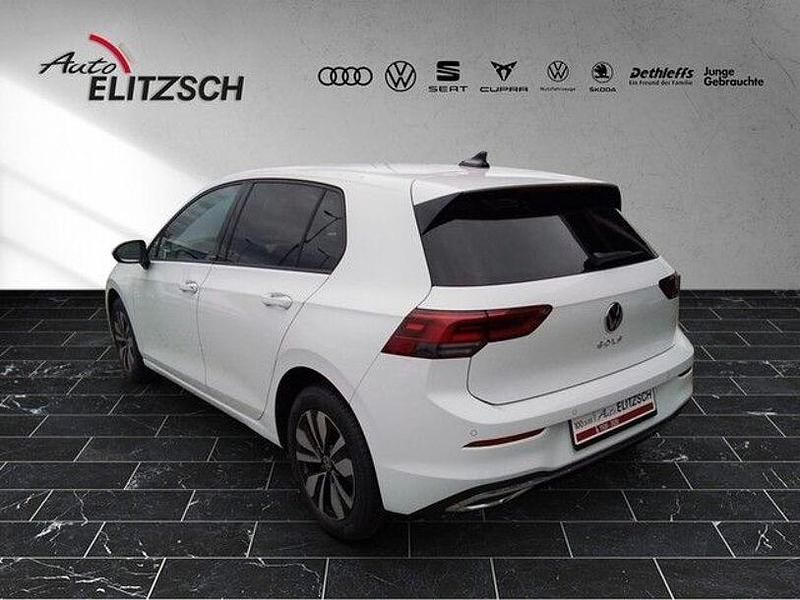 Gebraucht VW Golf VIII Move 110 PS (80 kW) 2024 Pure white Limousine
