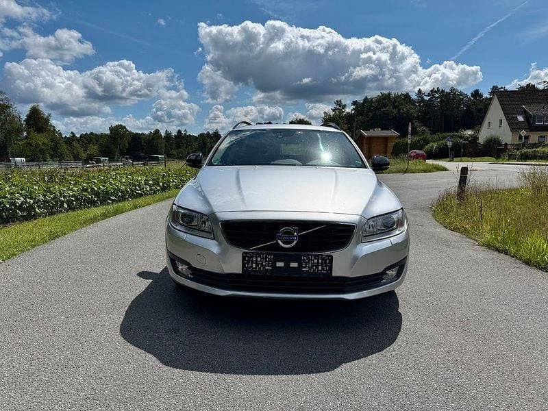 Gebraucht Volvo V70 Linje Svart 150 PS (110 kW) 2015 Silber Kombi